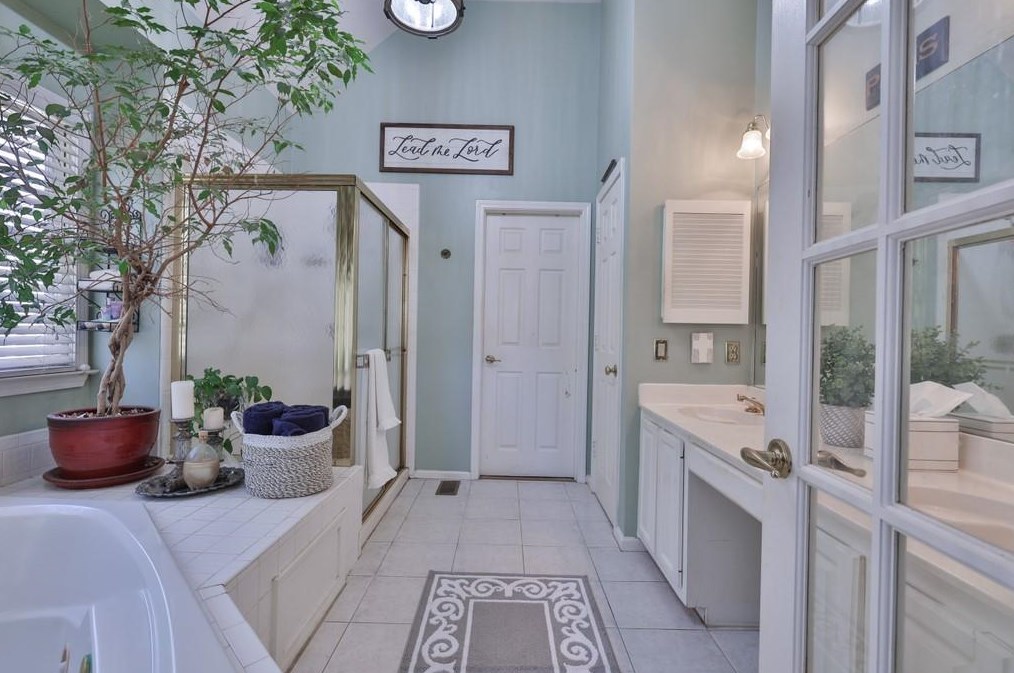 425 De Malle Ct, Alpharetta GA exterior