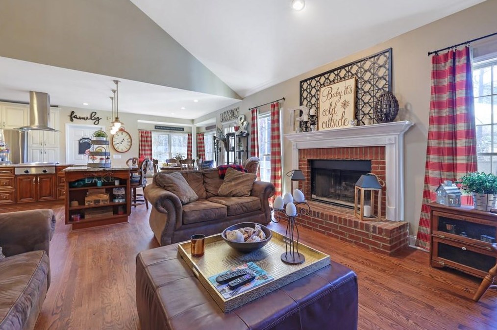 425 De Malle Ct, Alpharetta GA exterior