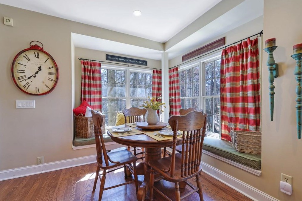 425 De Malle Ct, Alpharetta GA exterior