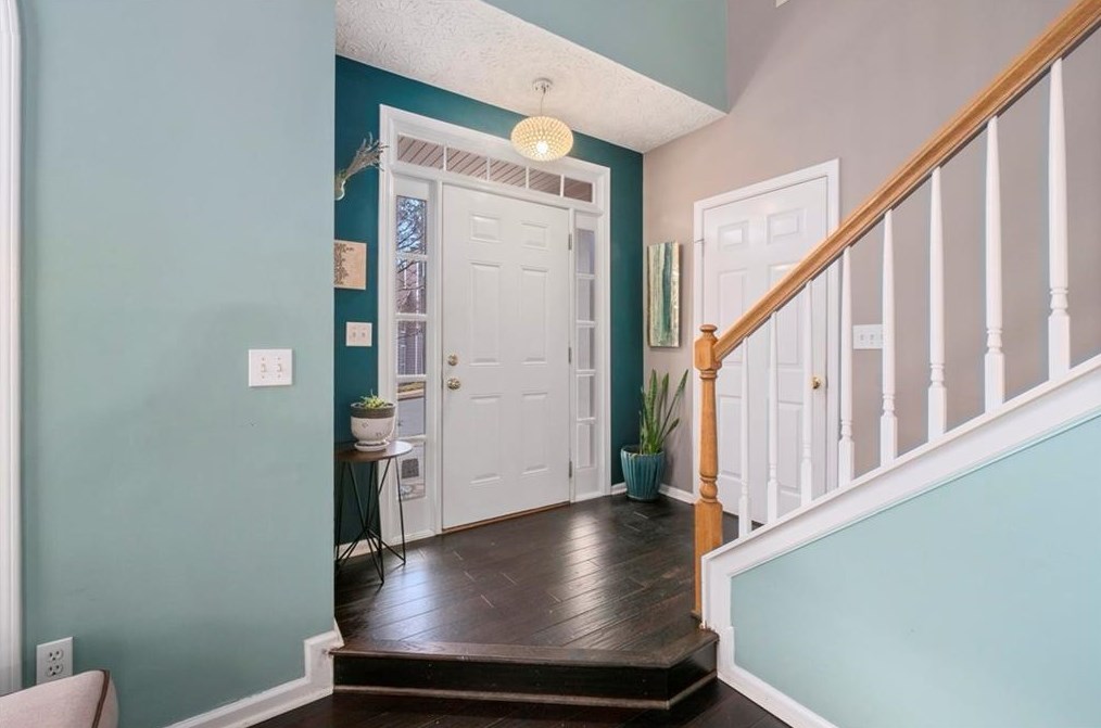 540 Riversong Ln, Alpharetta, GA 30022-1800