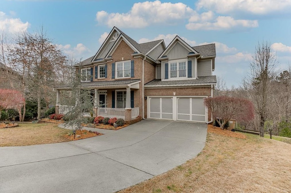 7538 Mossy Log Ct, Flowery Branch, GA 30542-7713