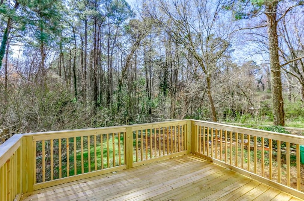 2059 East Dr, Decatur GA  30032-5301 exterior