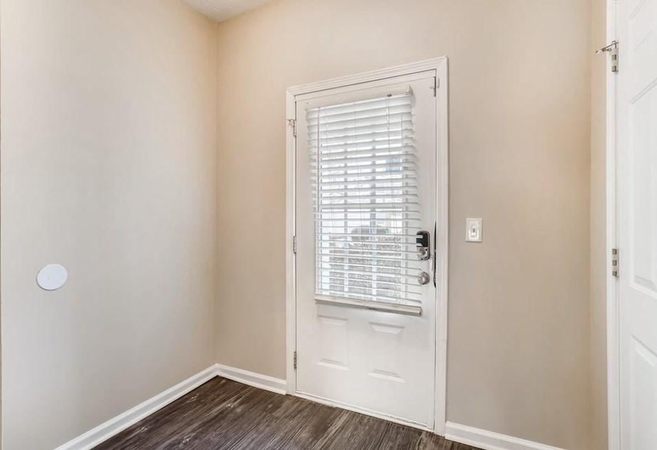 2881 Snapfinger Mnr, Decatur GA  30035-4168 exterior