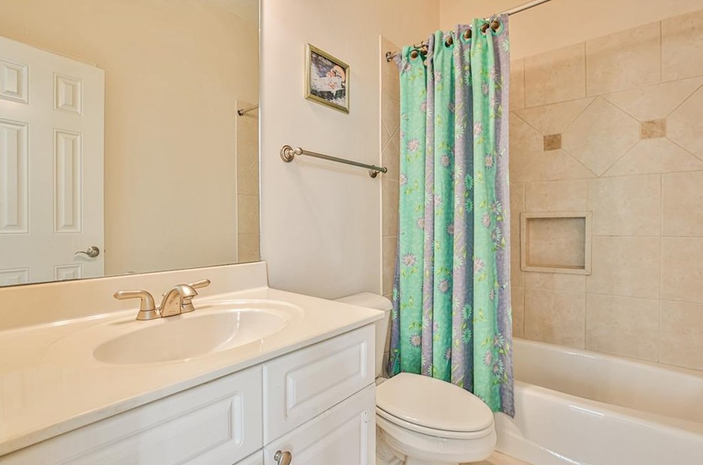 2554 Weigelia Rd, Atlanta GA  30345-3967 exterior