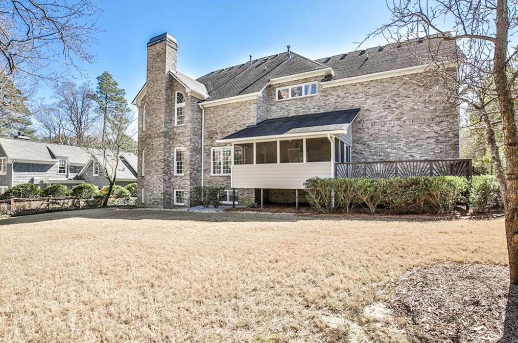 2554 Weigelia Rd, Atlanta GA  30345-3967 exterior