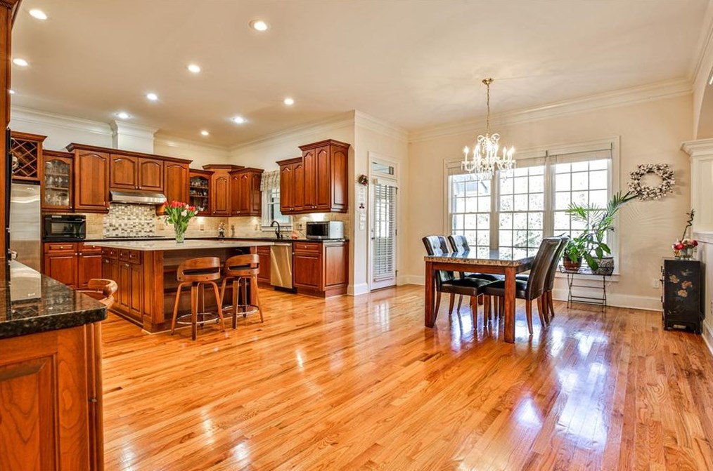 2554 Weigelia Rd, Atlanta GA  30345-3967 exterior