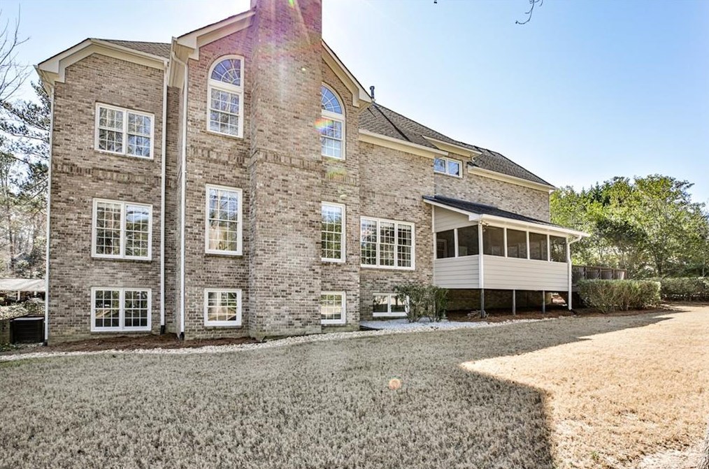2554 Weigelia Rd, Atlanta GA  30345-3967 exterior