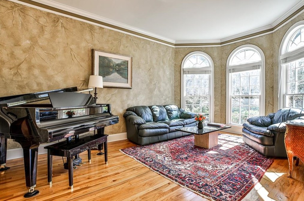 2554 Weigelia Rd, Atlanta GA  30345-3967 exterior