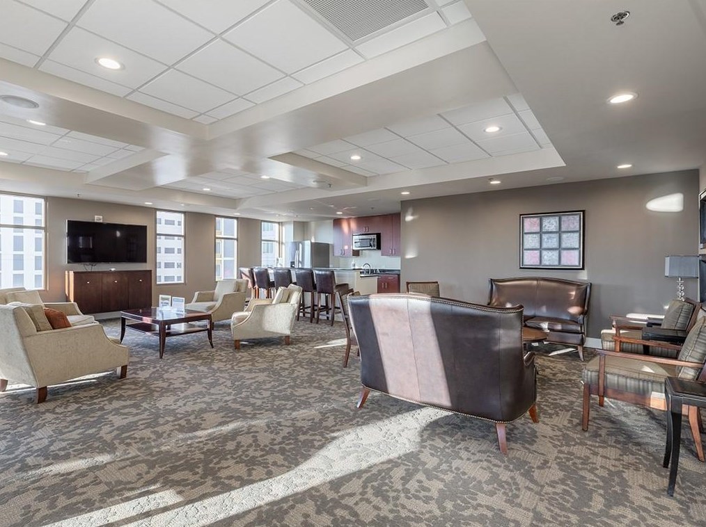 565 Peachtree St, Atlanta GA  30308-3511 exterior