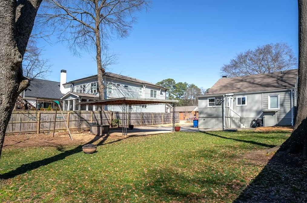 724 Sycamore Dr, Decatur GA 30030-2751 exterior