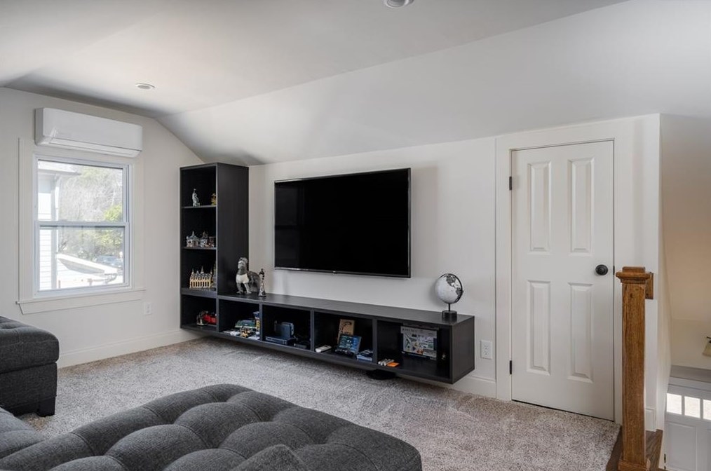 724 Sycamore Dr, Decatur GA 30030-2751 exterior