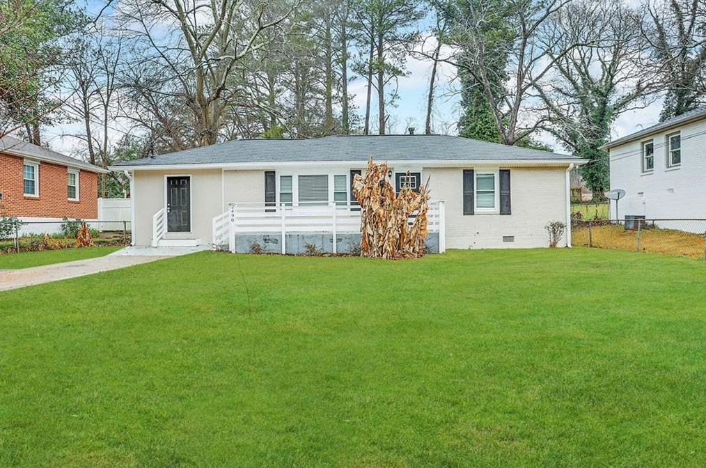 2490 Habersham Dr, Decatur GA  30032-5652 exterior