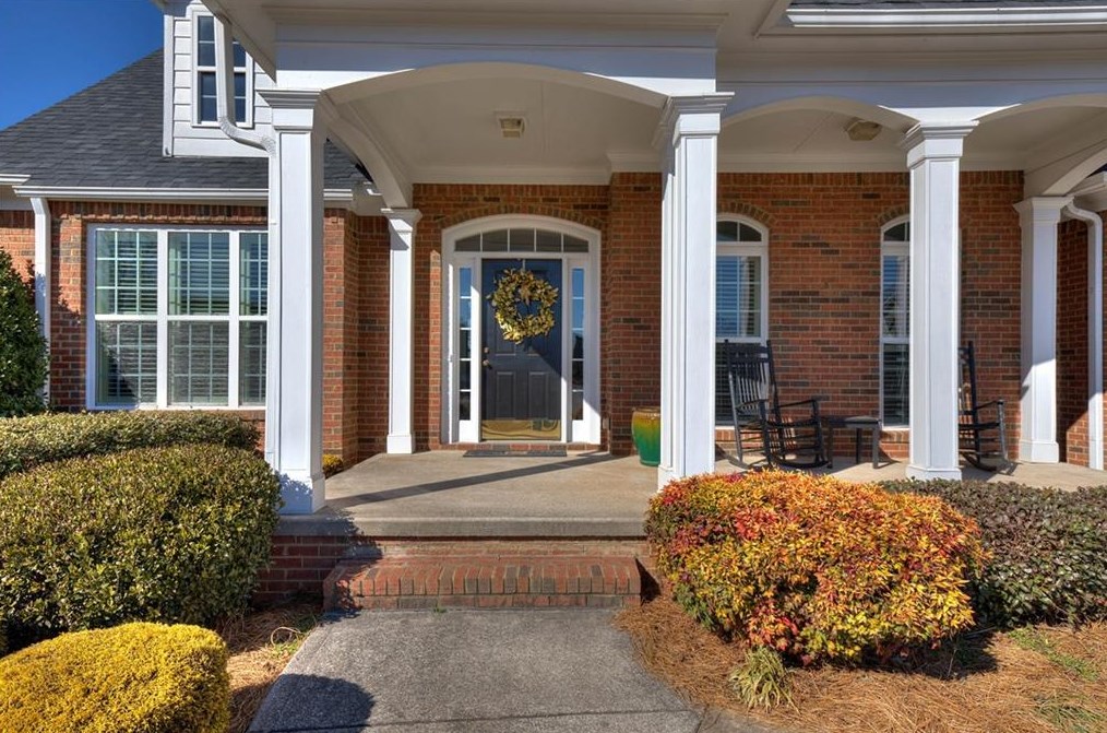 95 Colonial Cir, Euharlee, GA 30120-7785