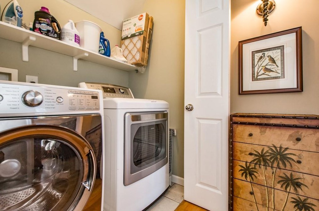 3235 Lavista Rd, Decatur GA  30033-1420 exterior