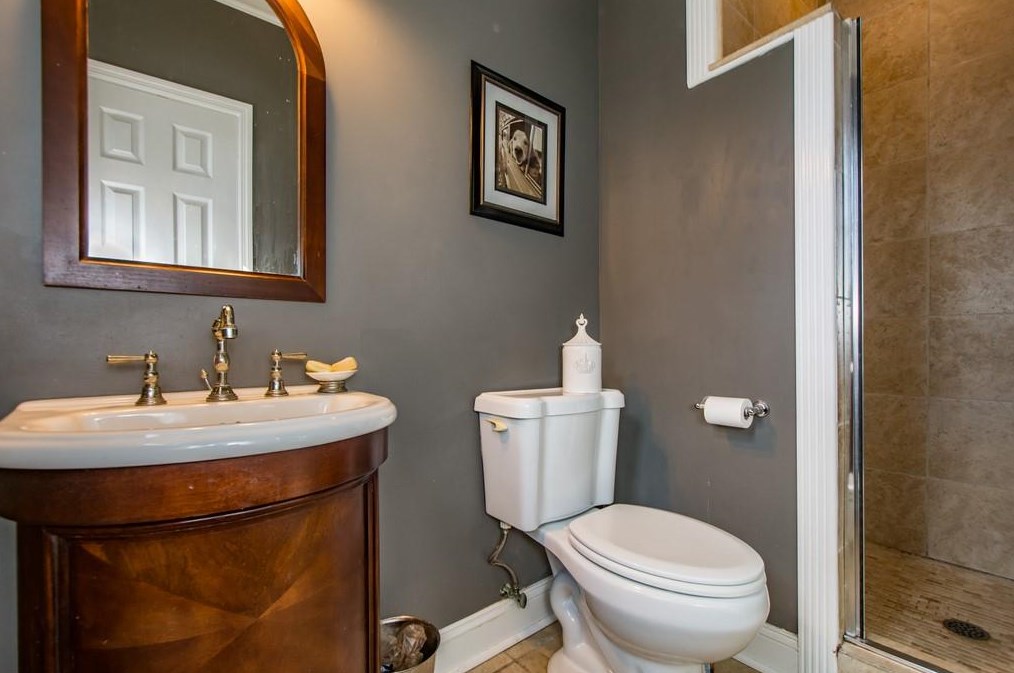 3235 Lavista Rd, Decatur GA  30033-1420 exterior