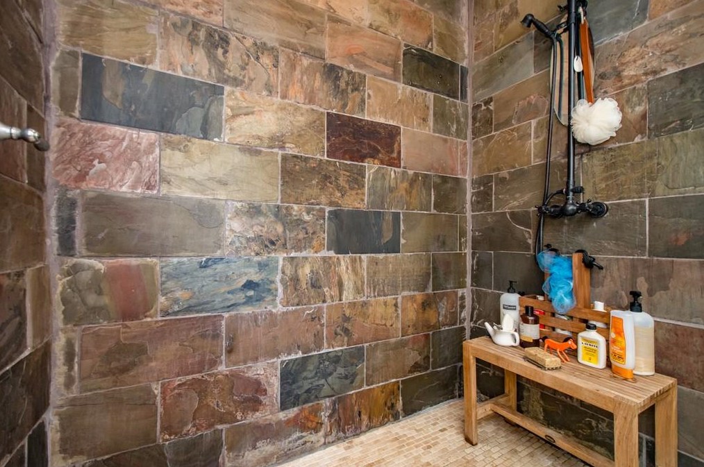 3235 Lavista Rd, Decatur GA  30033-1420 exterior