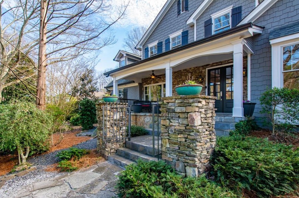 3235 Lavista Rd, Decatur GA  30033-1420 exterior