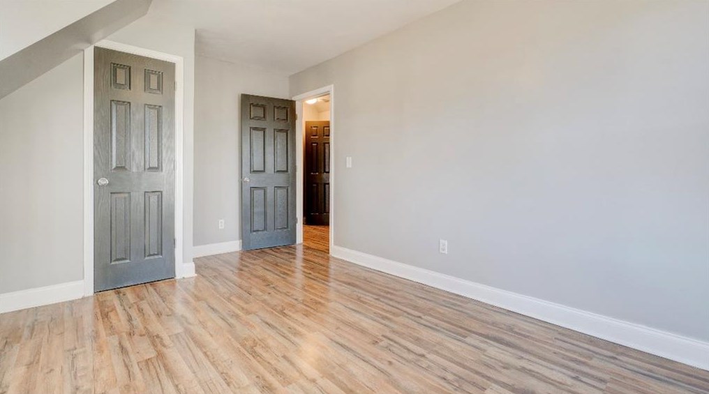 3131 Washington Rd, Atlanta GA  30344-5418 exterior