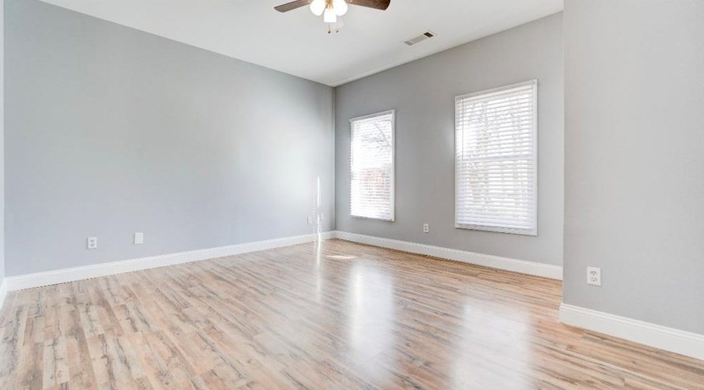 3131 Washington Rd, Atlanta GA  30344-5418 exterior