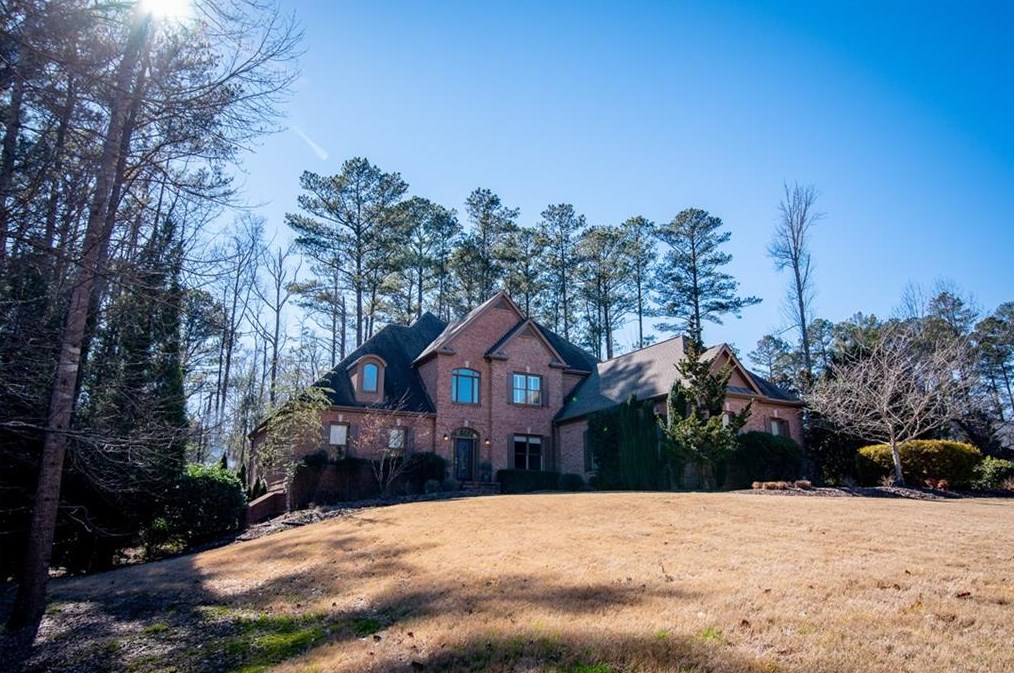 5360 Serenity Ln, Atlanta, GA 30349-8765