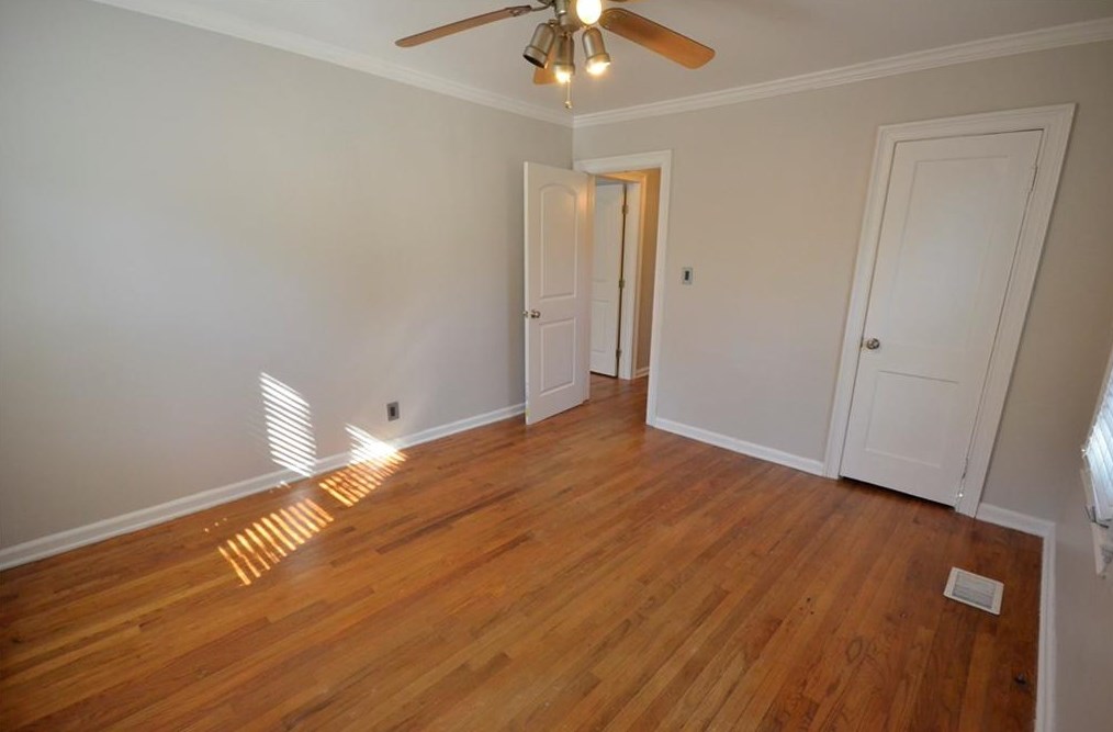 142 Woodbine Cir, Atlanta GA  30317-1930 exterior
