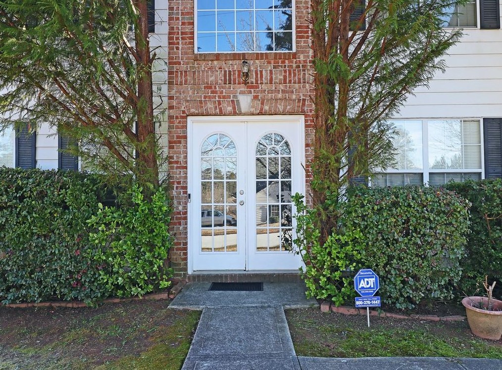 5130 Rock Place Dr, Stone Mountain, GA 30087-4269