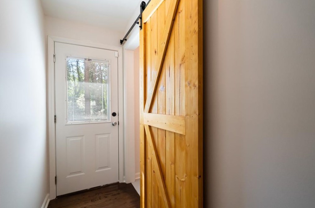 3261 Bobolink Dr, Decatur GA 30032-3708 exterior