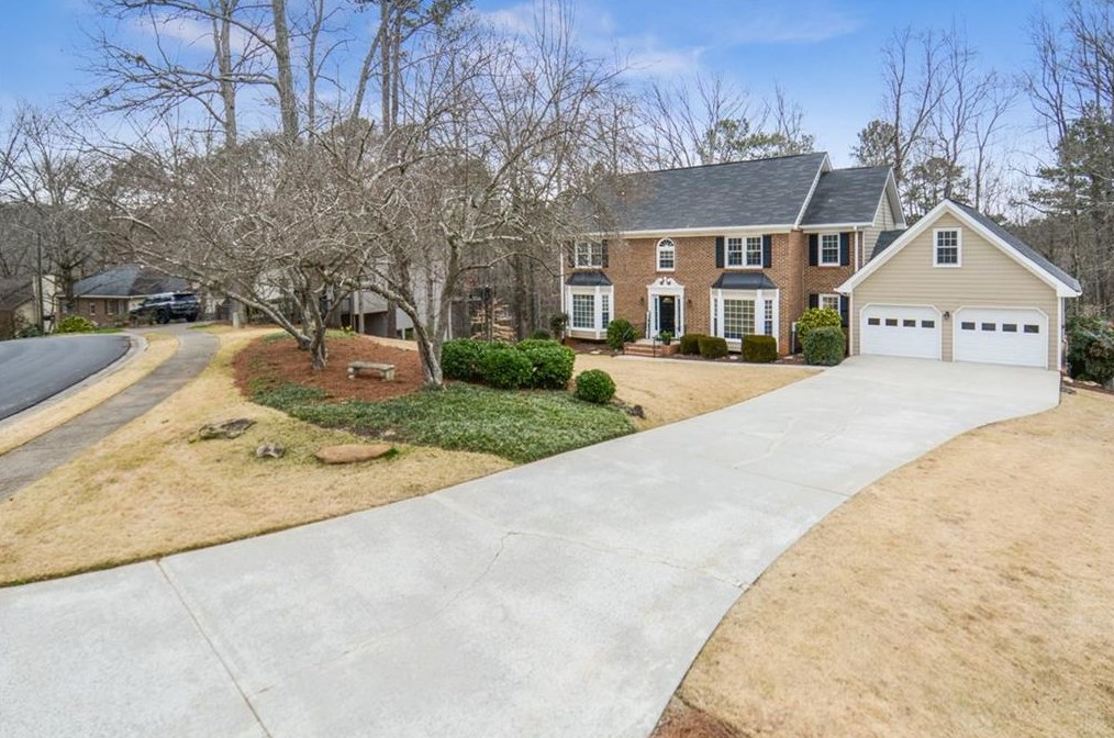 2693 Long Lake Ter, Roswell, GA 30075-4083