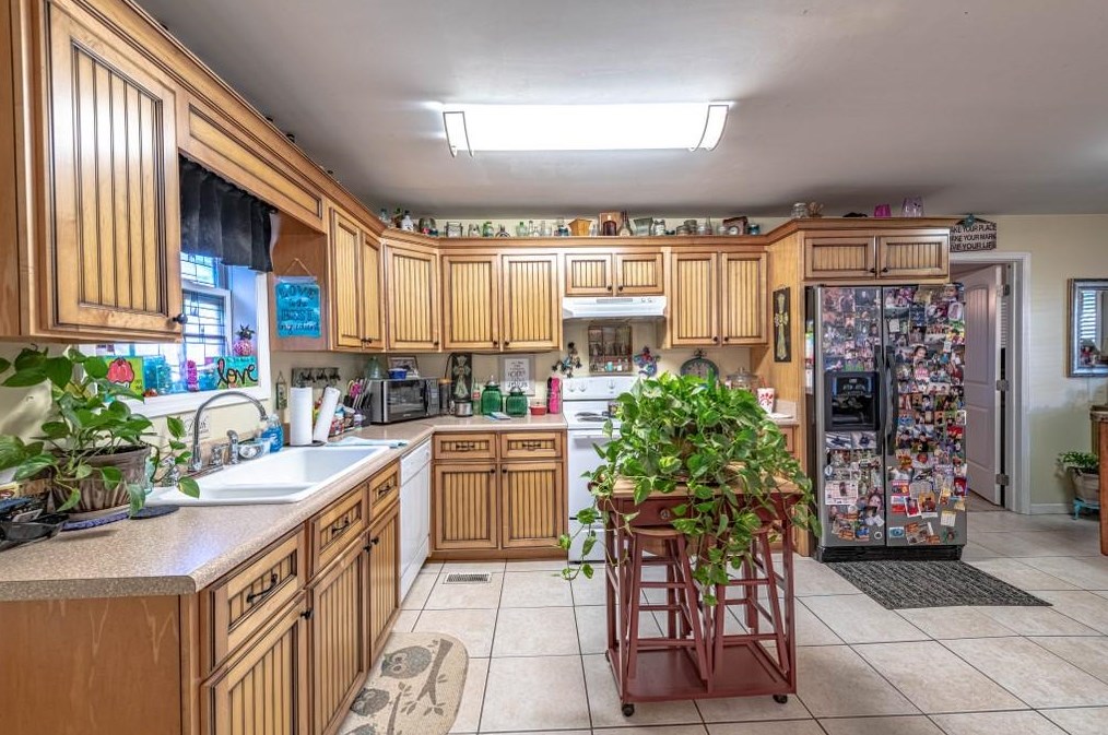 397 Erwin Hl Rd, Calhoun GA 30701-4061 exterior