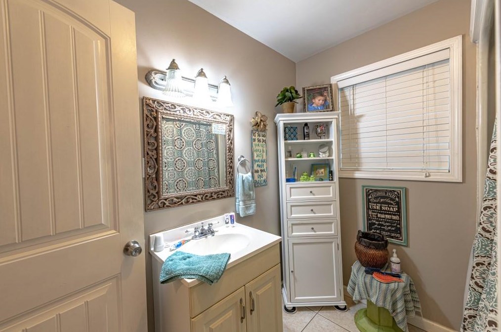 397 Erwin Hl Rd, Calhoun GA 30701-4061 exterior