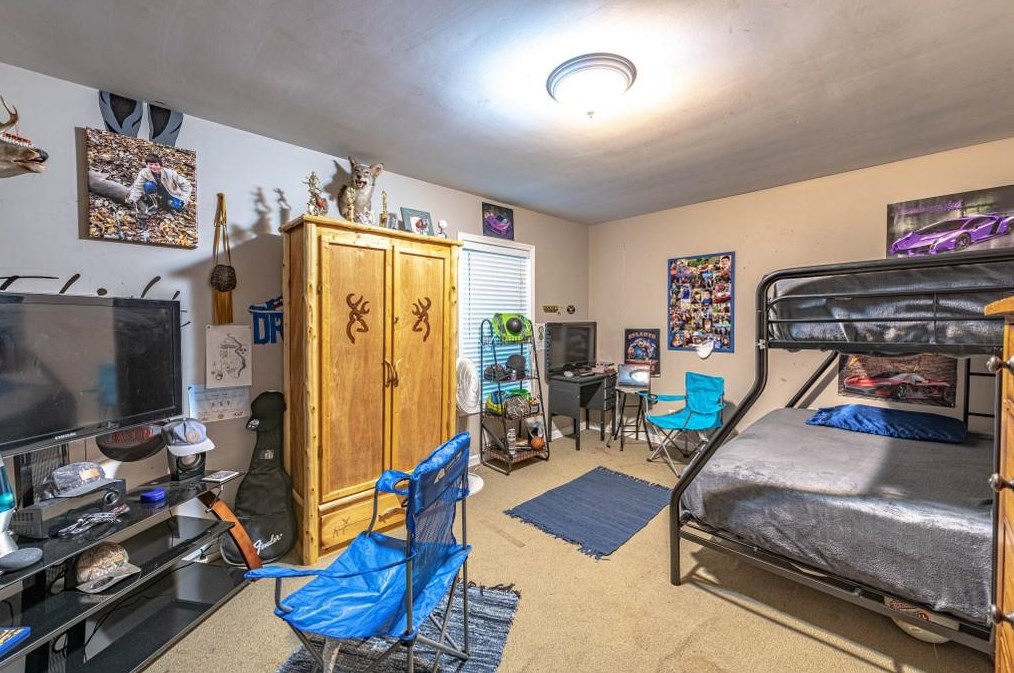 397 Erwin Hl Rd, Calhoun GA 30701-4061 exterior