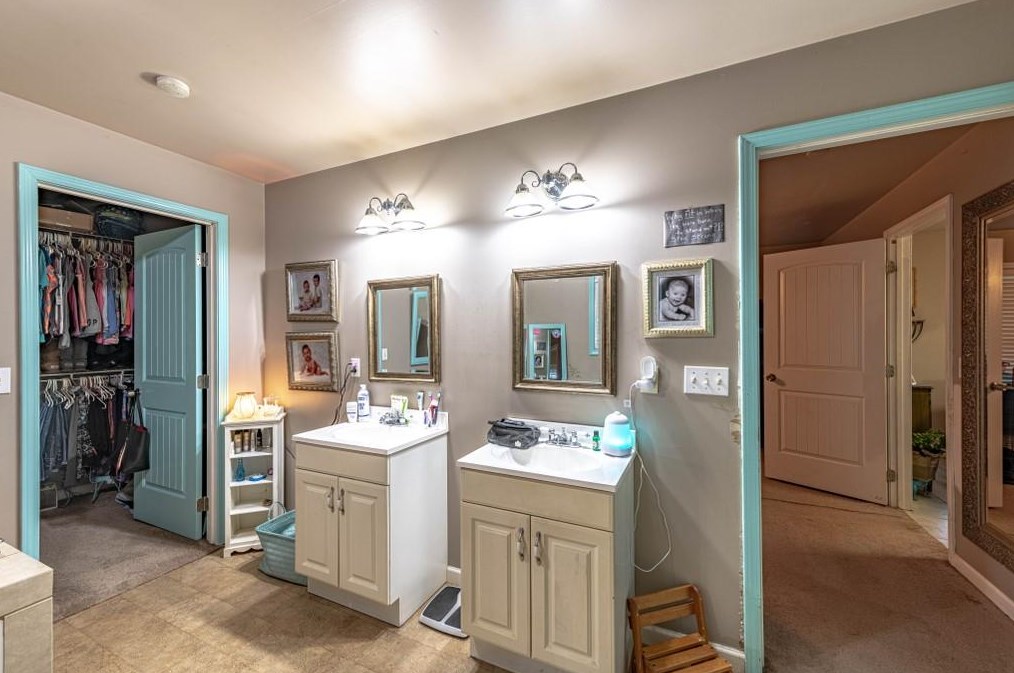 397 Erwin Hl Rd, Calhoun GA 30701-4061 exterior