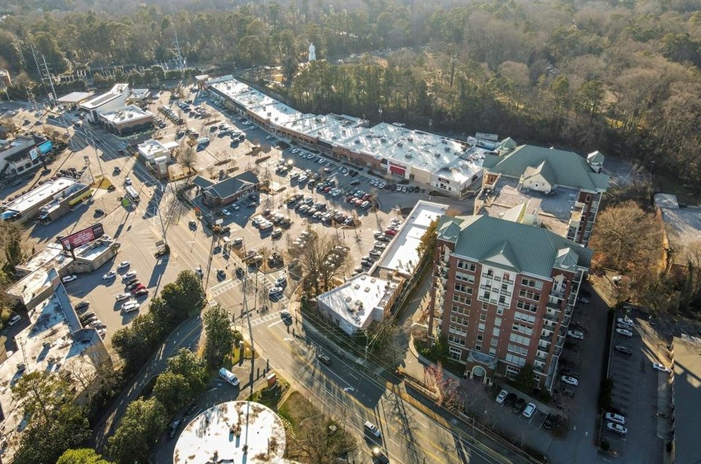 3820 Roswell Rd, Atlanta GA  30342-4441 exterior