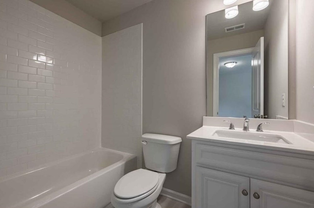 2486 Eastwood Dr, Decatur GA exterior