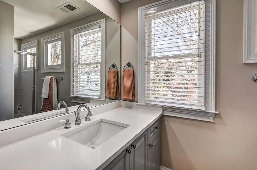 3225 Weston Pl, Atlanta GA  30327-1650 exterior