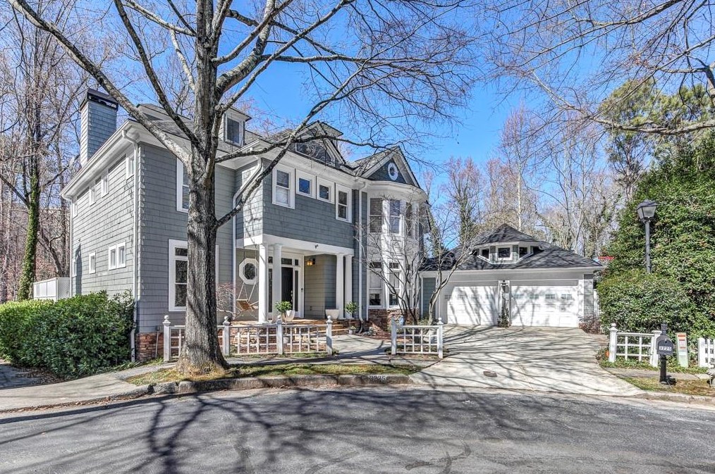3225 Weston Pl, Atlanta, GA 30327-1650