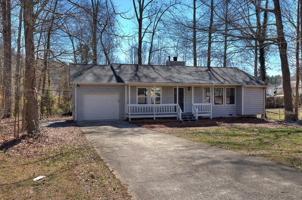 3277 Mustang Dr, Powder Springs, GA 30127-2122