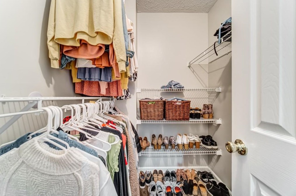 235 Preston Oaks Dr, Alpharetta GA 30022-7660 exterior