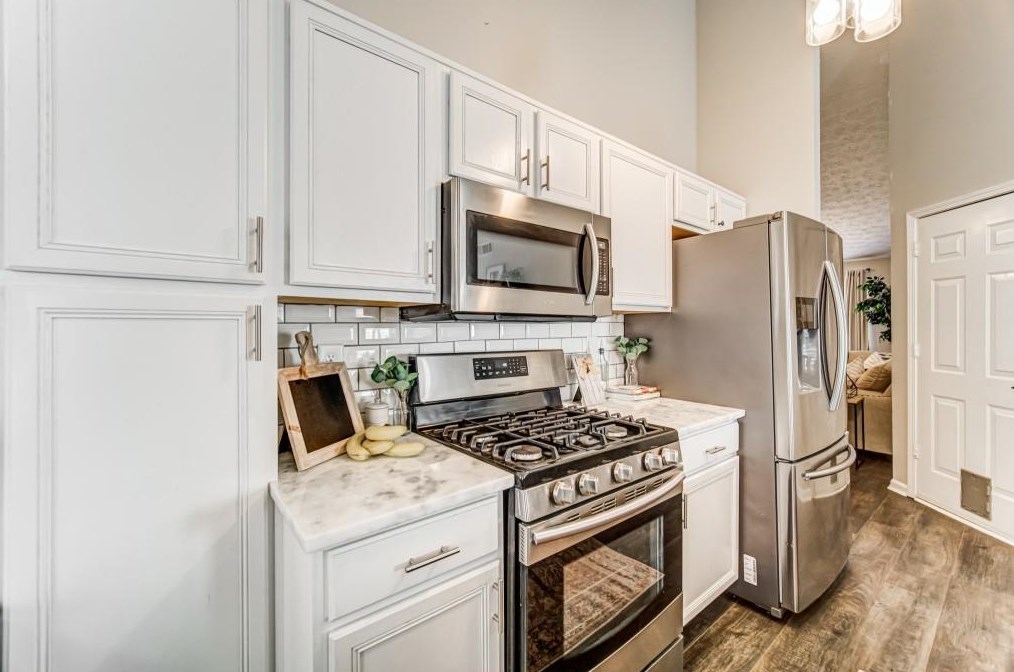 235 Preston Oaks Dr, Alpharetta GA 30022-7660 exterior