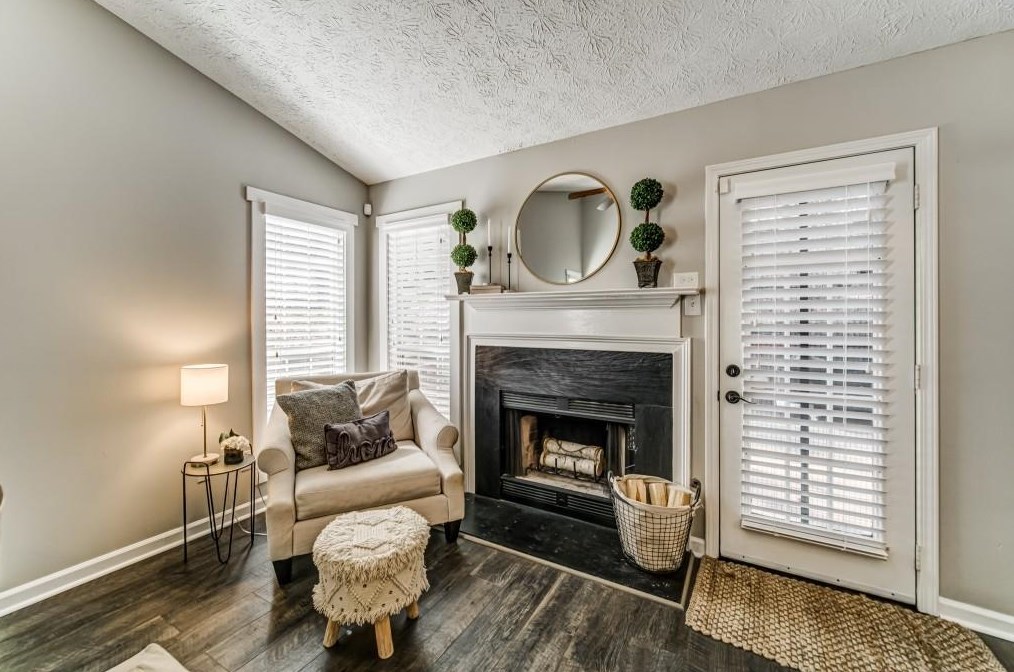 235 Preston Oaks Dr, Alpharetta GA 30022-7660 exterior