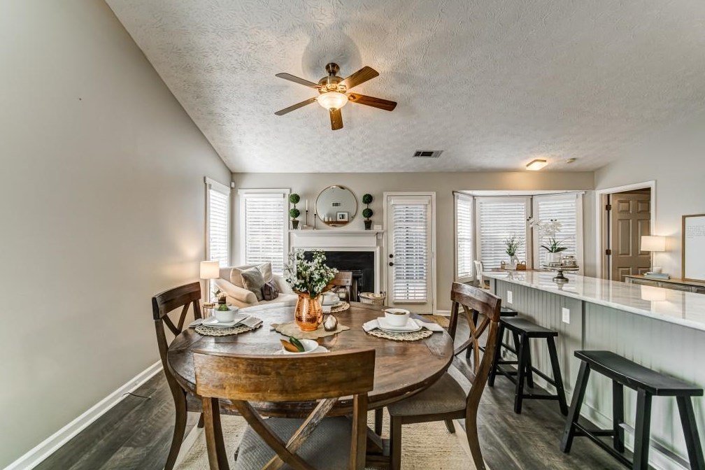 235 Preston Oaks Dr, Alpharetta GA 30022-7660 exterior