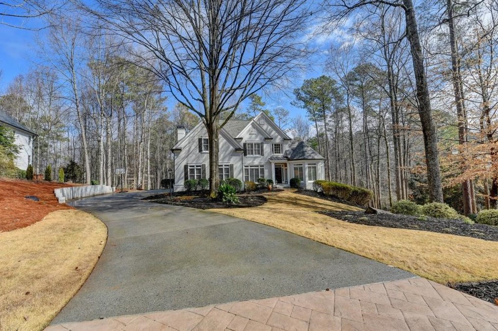 855 Hampton Bluff Dr, Alpharetta, GA 30004-3074