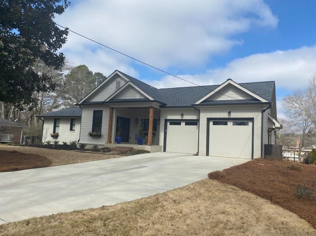 213 Meadow Dr, Alpharetta, GA 30009-1543