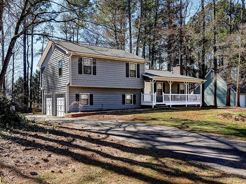 996 Hardy Cir, Dallas, GA 30157-3374