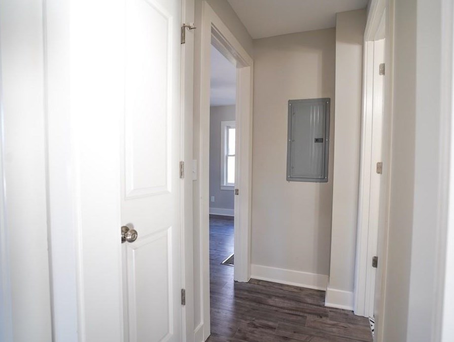 2027 Neely Ave, Atlanta GA 30344-3149 exterior