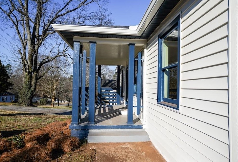 2027 Neely Ave, Atlanta, GA 30344-2301