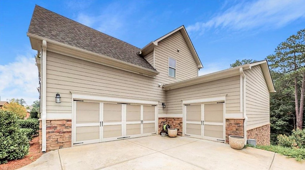 155 Pineridge Way, Roswell, GA 30075-3314