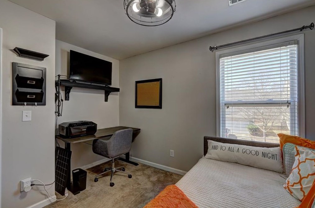 3770 Up Park Dr, Atlanta GA  30349-8747 exterior