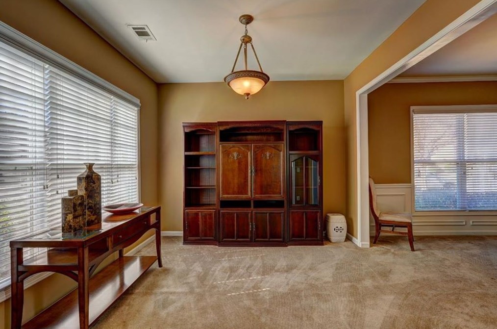 3770 Up Park Dr, Atlanta GA  30349-8747 exterior