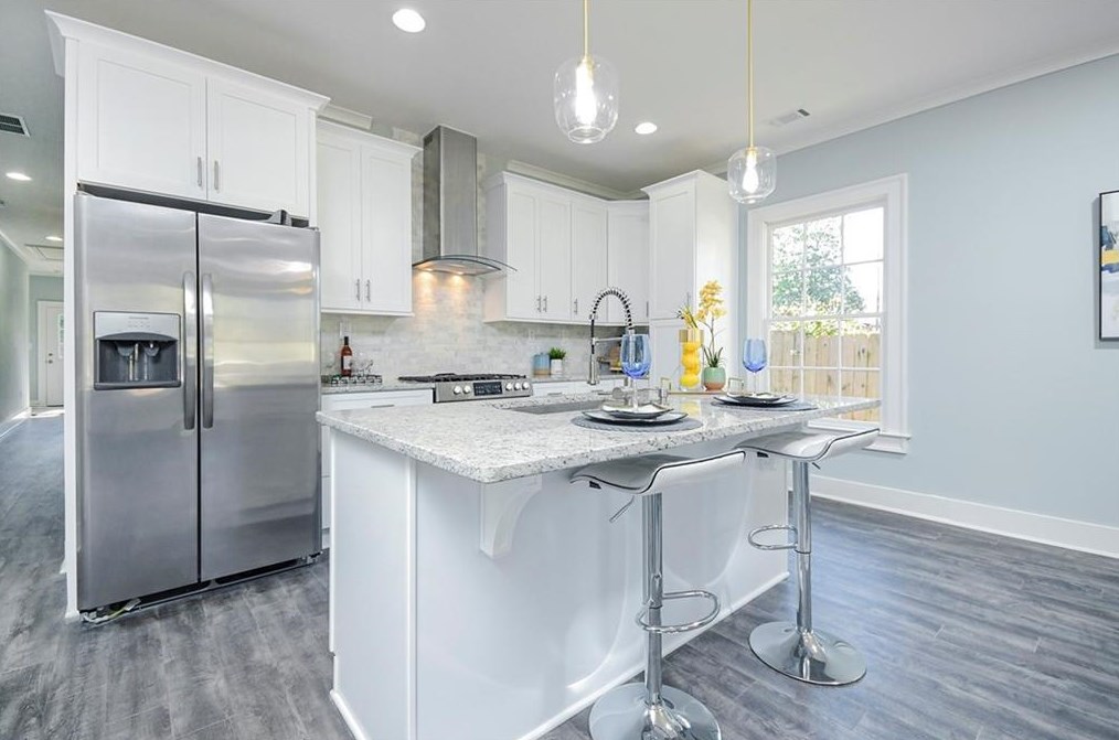 2541 Eastwood Dr, Decatur GA 30032-3223 exterior